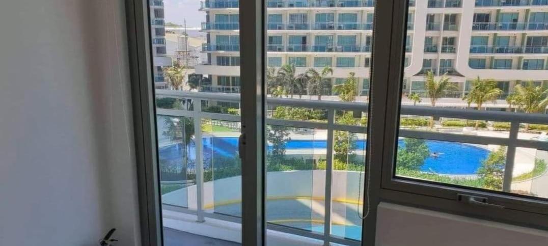 Azure Urban Resort Paranaque City Exterior foto